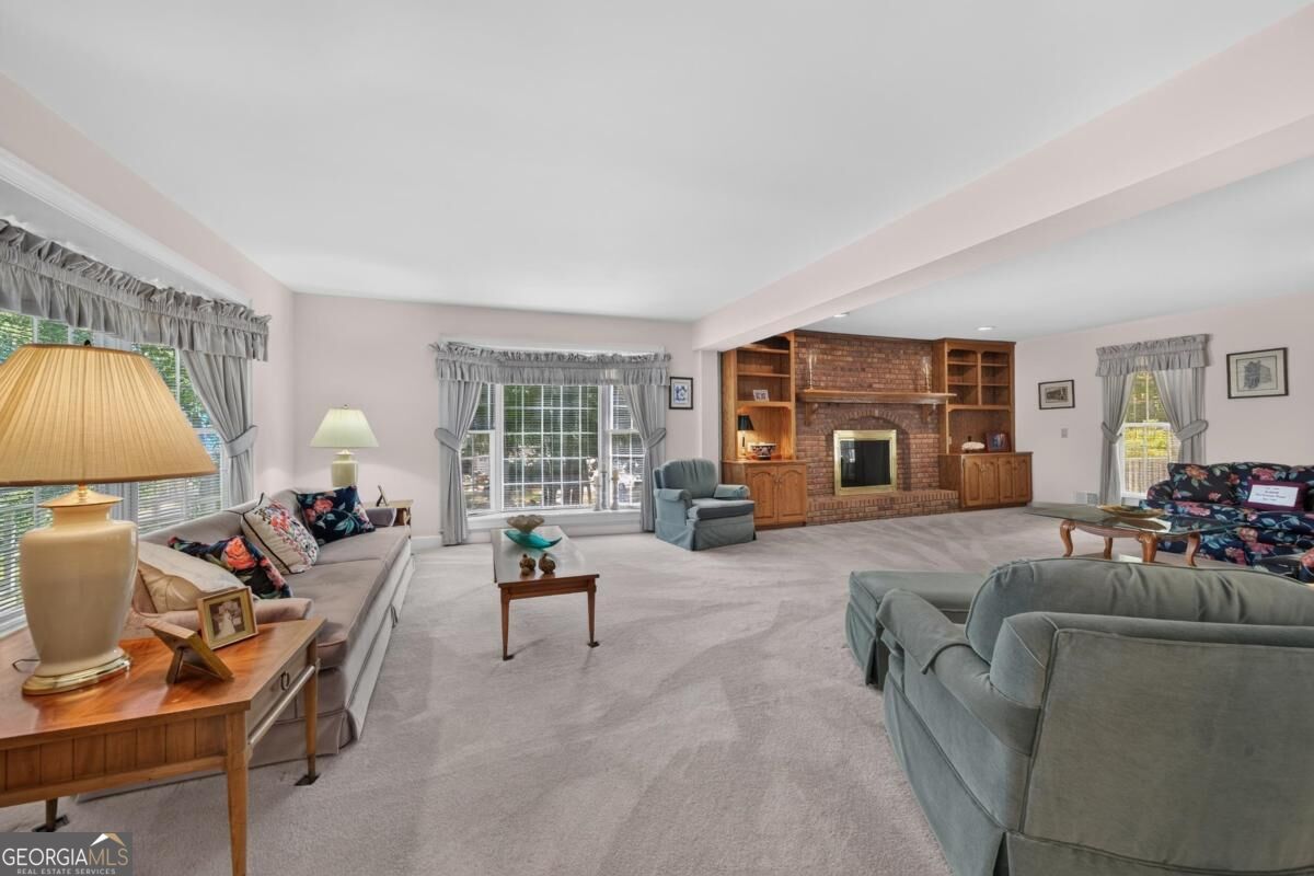 100 Bradford Drive Property Photo 11