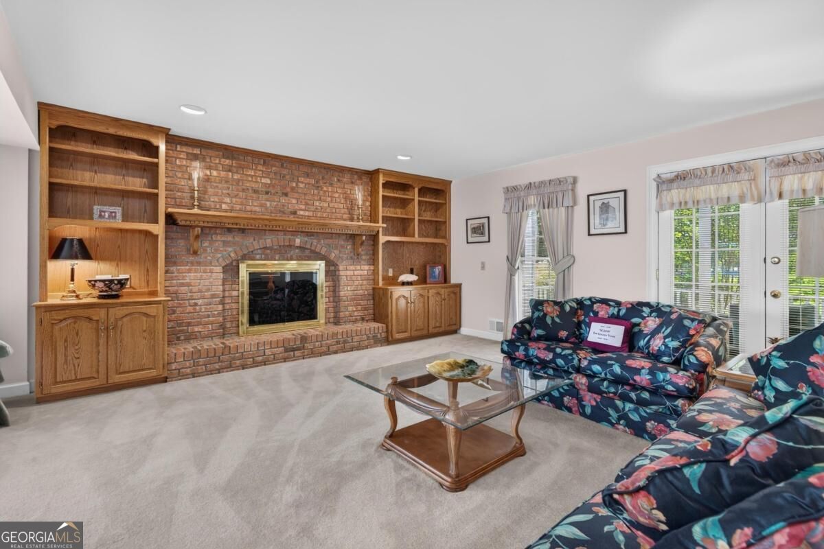 100 Bradford Drive Property Photo 15