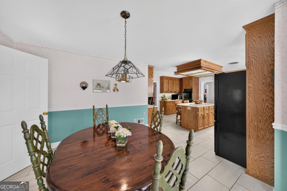 100 Bradford Drive Property Photo 18