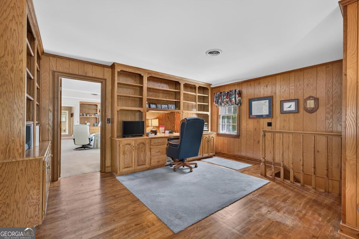100 Bradford Drive Property Photo 34