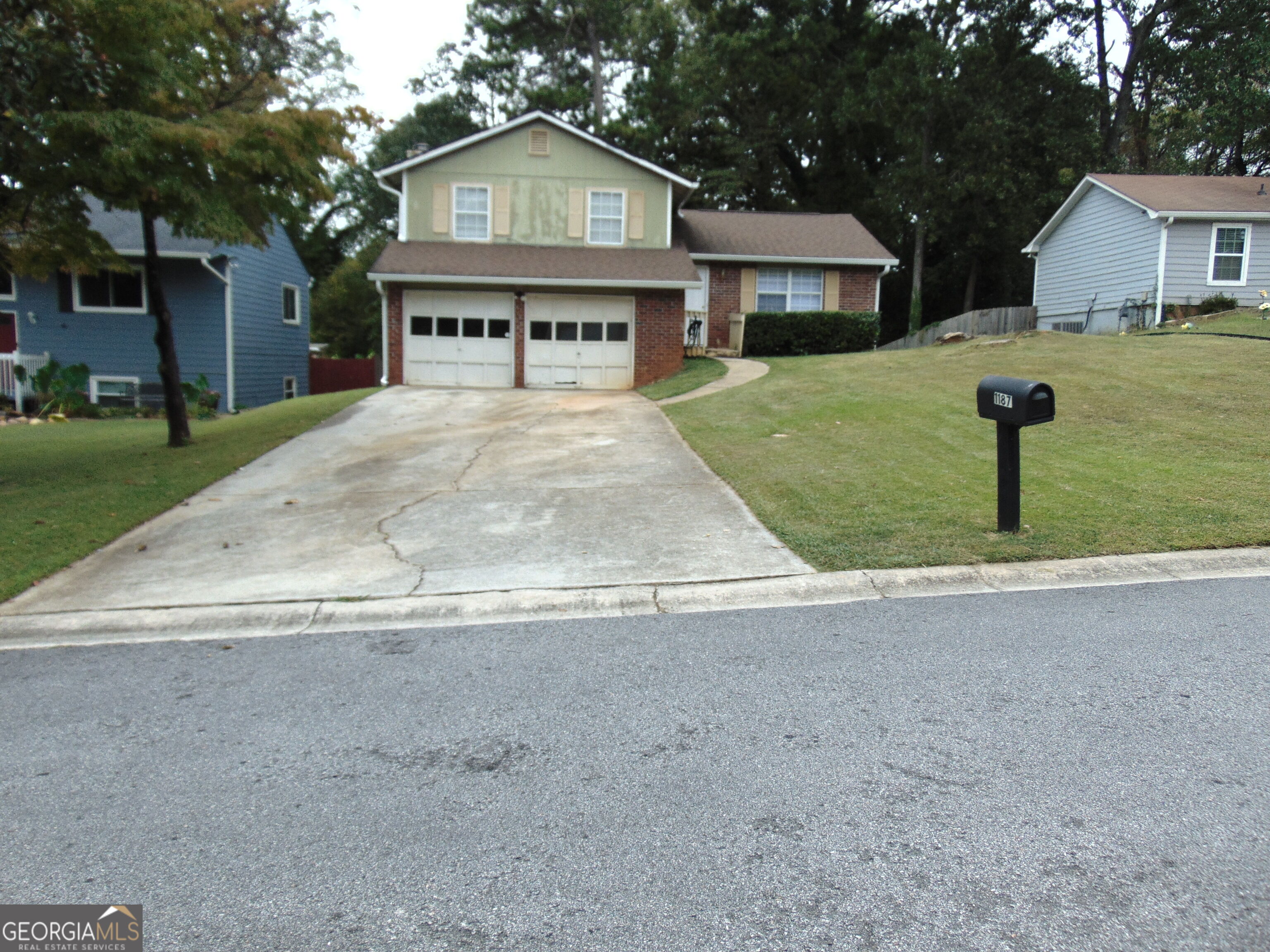 1187 Mannbrook Drive Property Photo 12