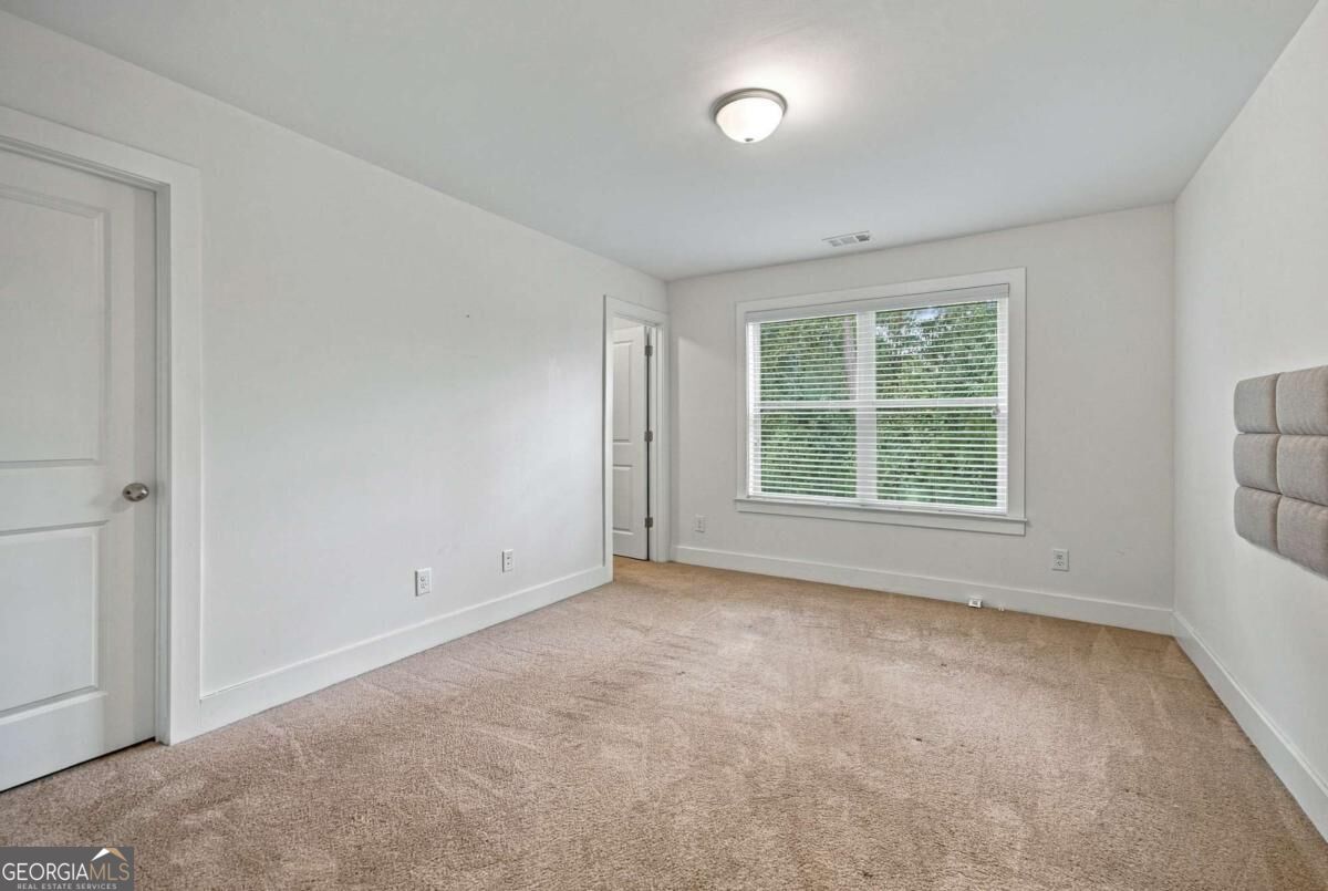 947 Halletts Peak Place Property Photo 31