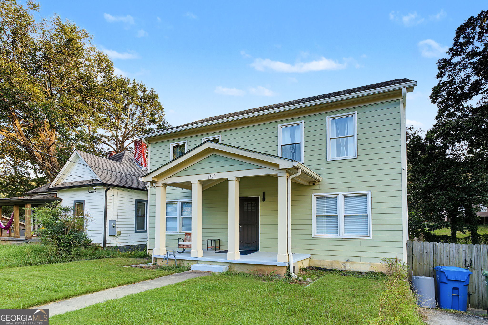 1576 Mims Street Sw Property Photo 1