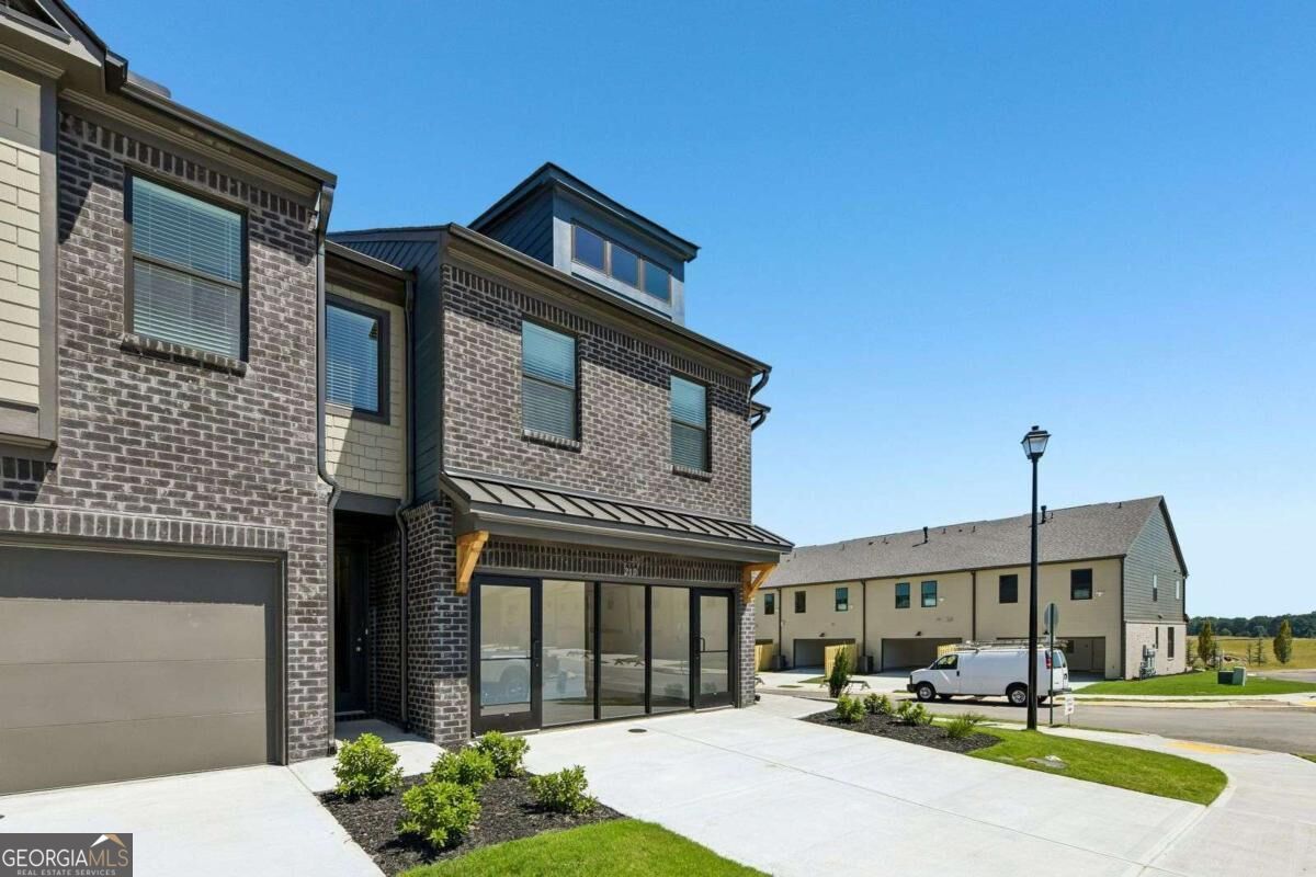 222 Foxtrot Avenue # 750 Property Photo 1