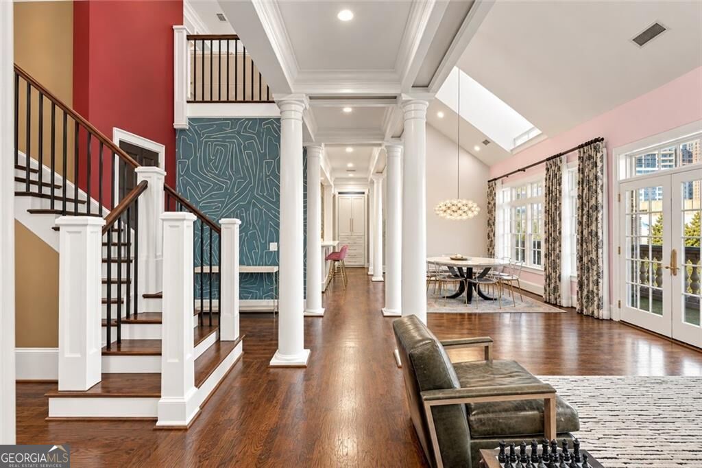 77 Peachtree Place Ne # 605 Property Photo 6