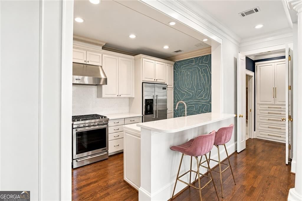 77 Peachtree Place Ne # 605 Property Photo 13