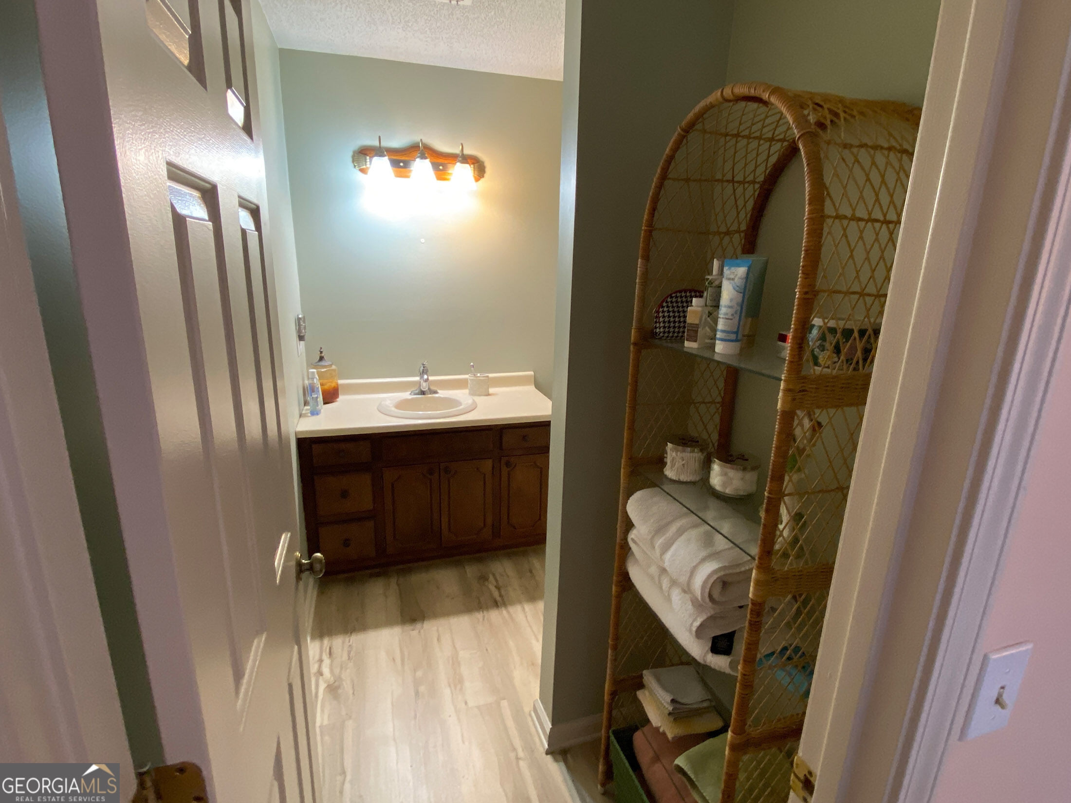 20 Mill Street Unit 6 Property Photo 35