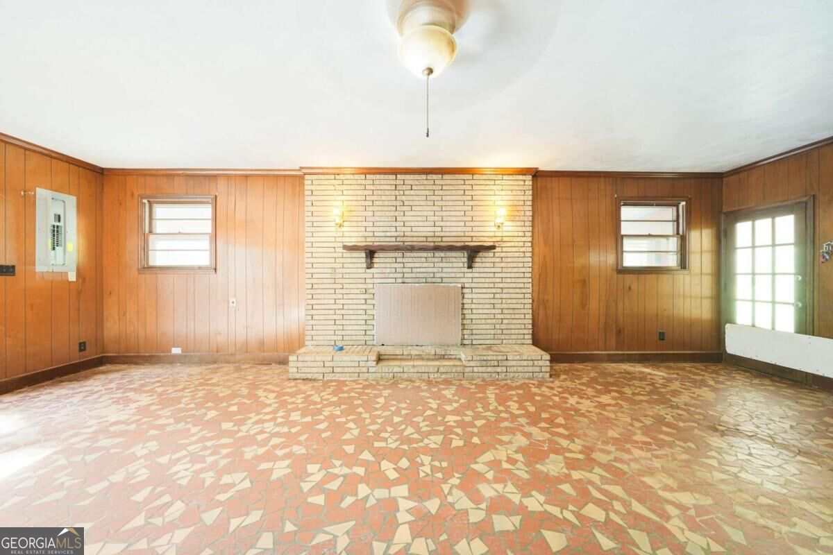 5741 Liberty Road Property Photo 5