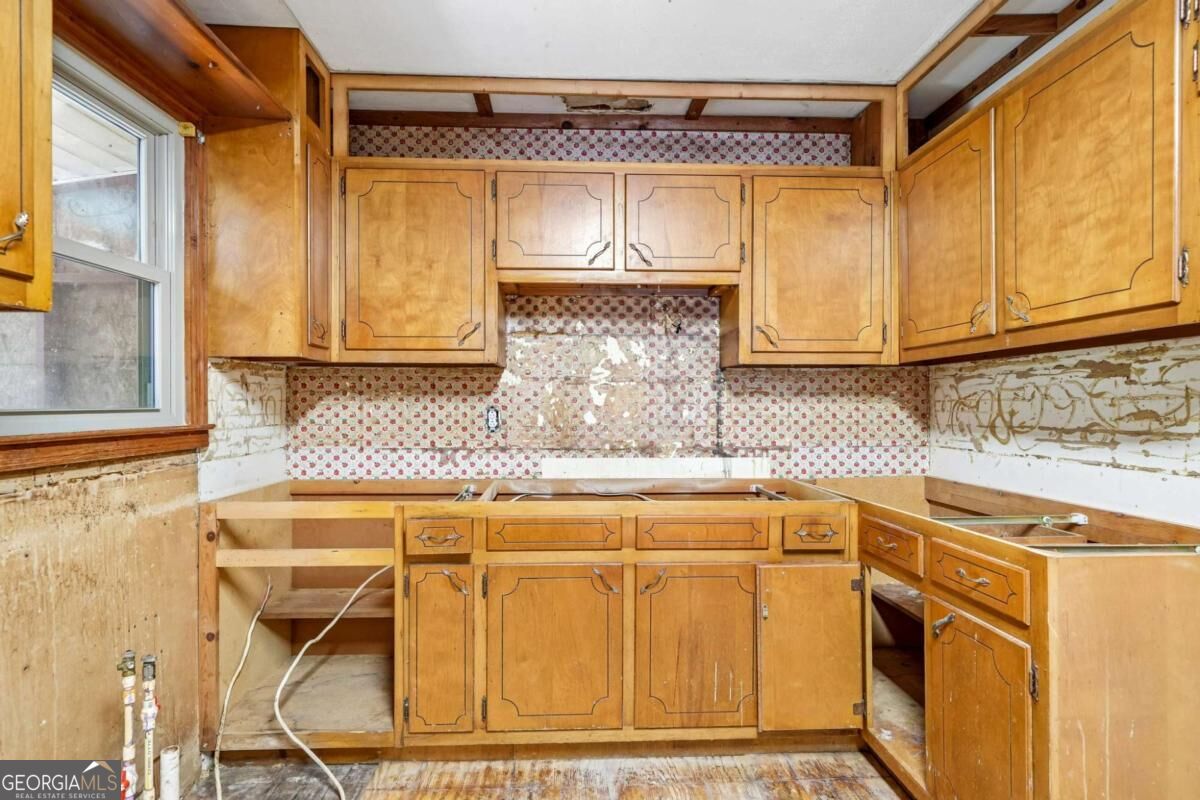 5741 Liberty Road Property Photo 8