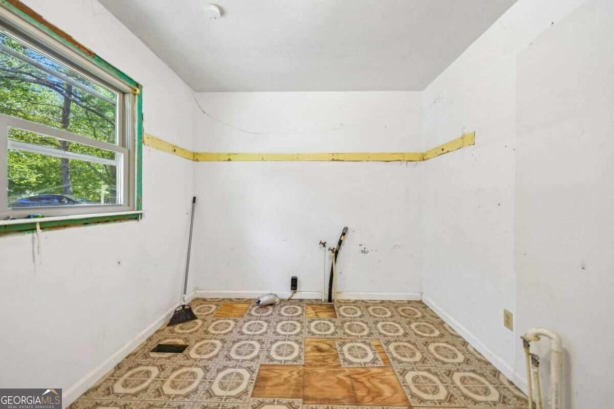 5741 Liberty Road Property Photo 13