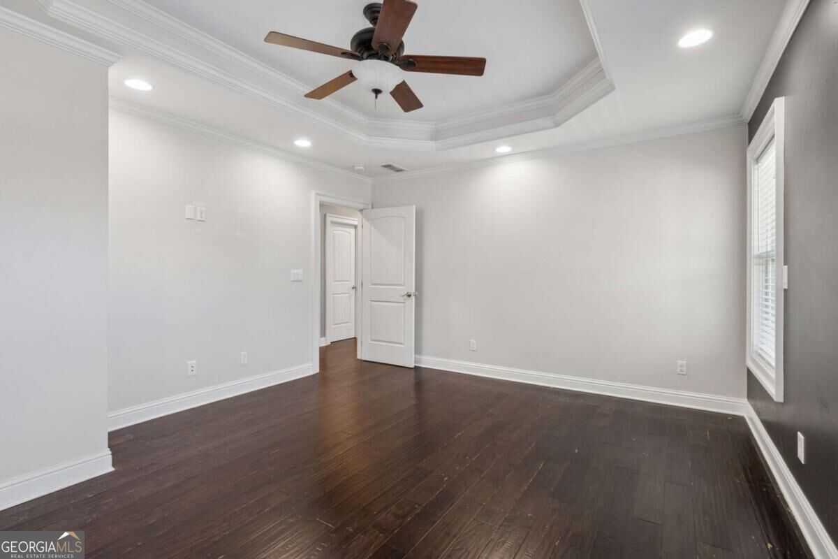 112 E Stephens Street Property Photo 29
