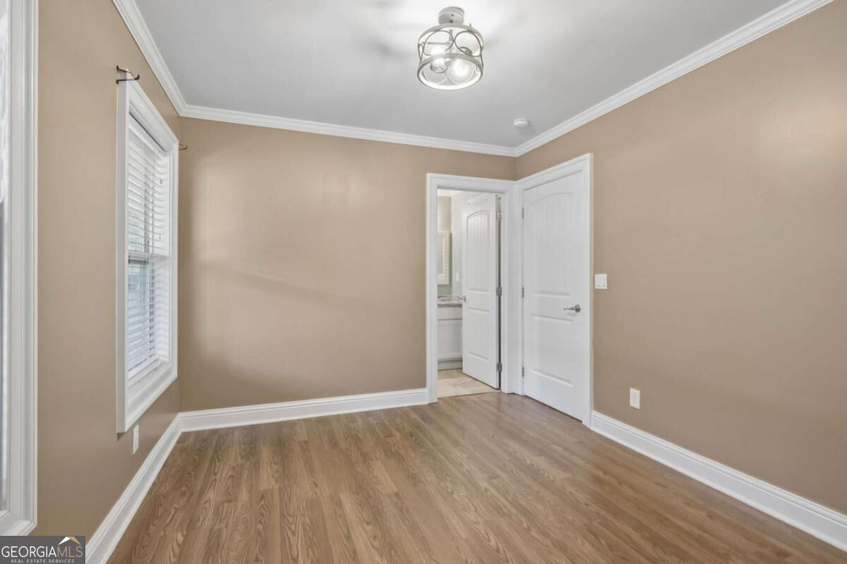 112 E Stephens Street Property Photo 37