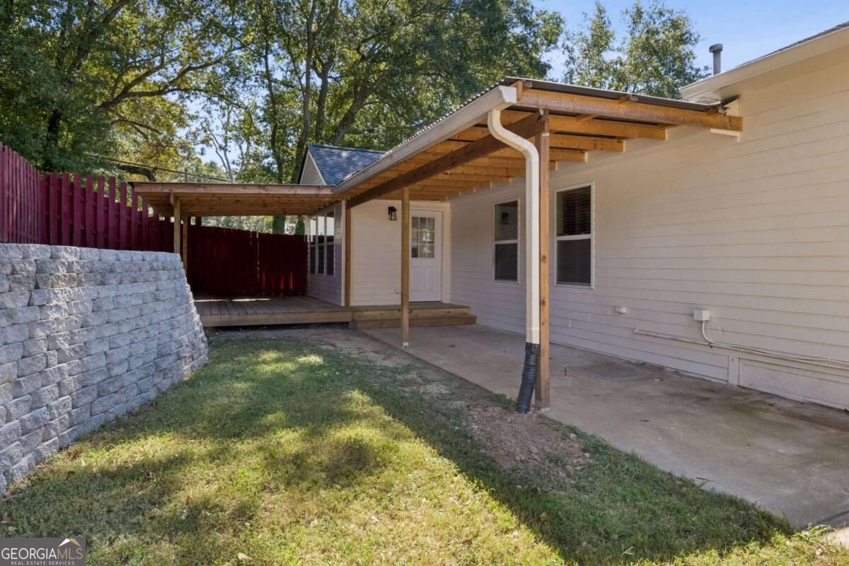 112 E Stephens Street Property Photo 44