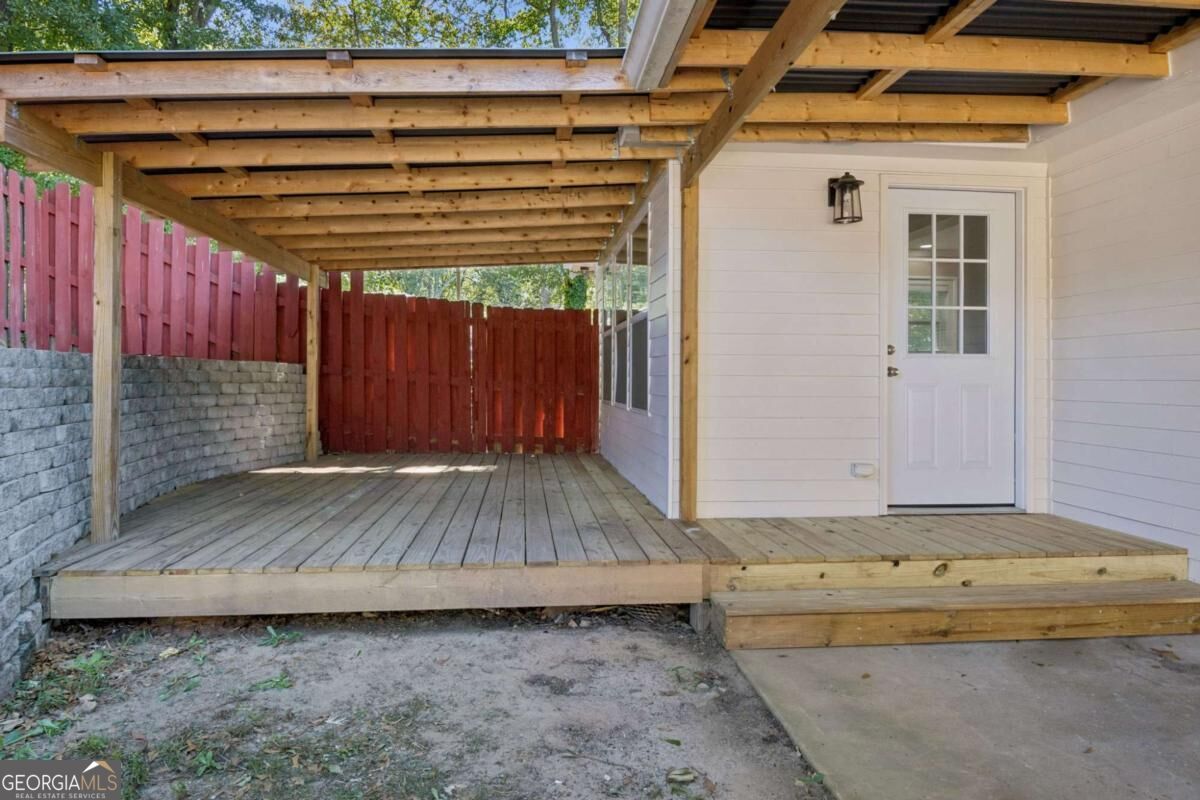 112 E Stephens Street Property Photo 45