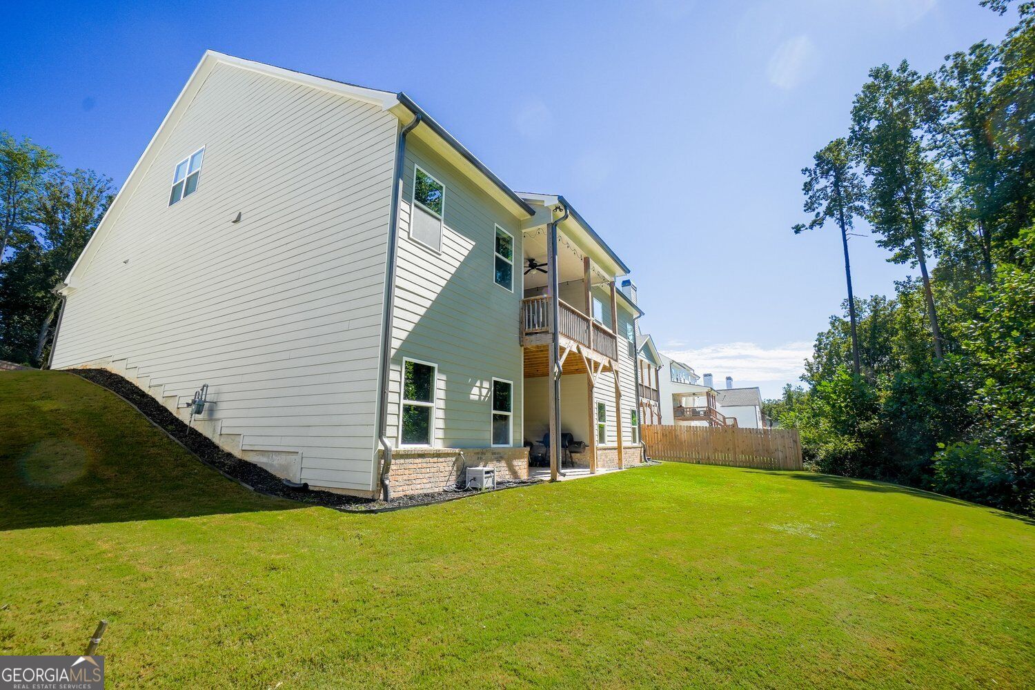 1880 Grand Lanier Drive Property Photo 24