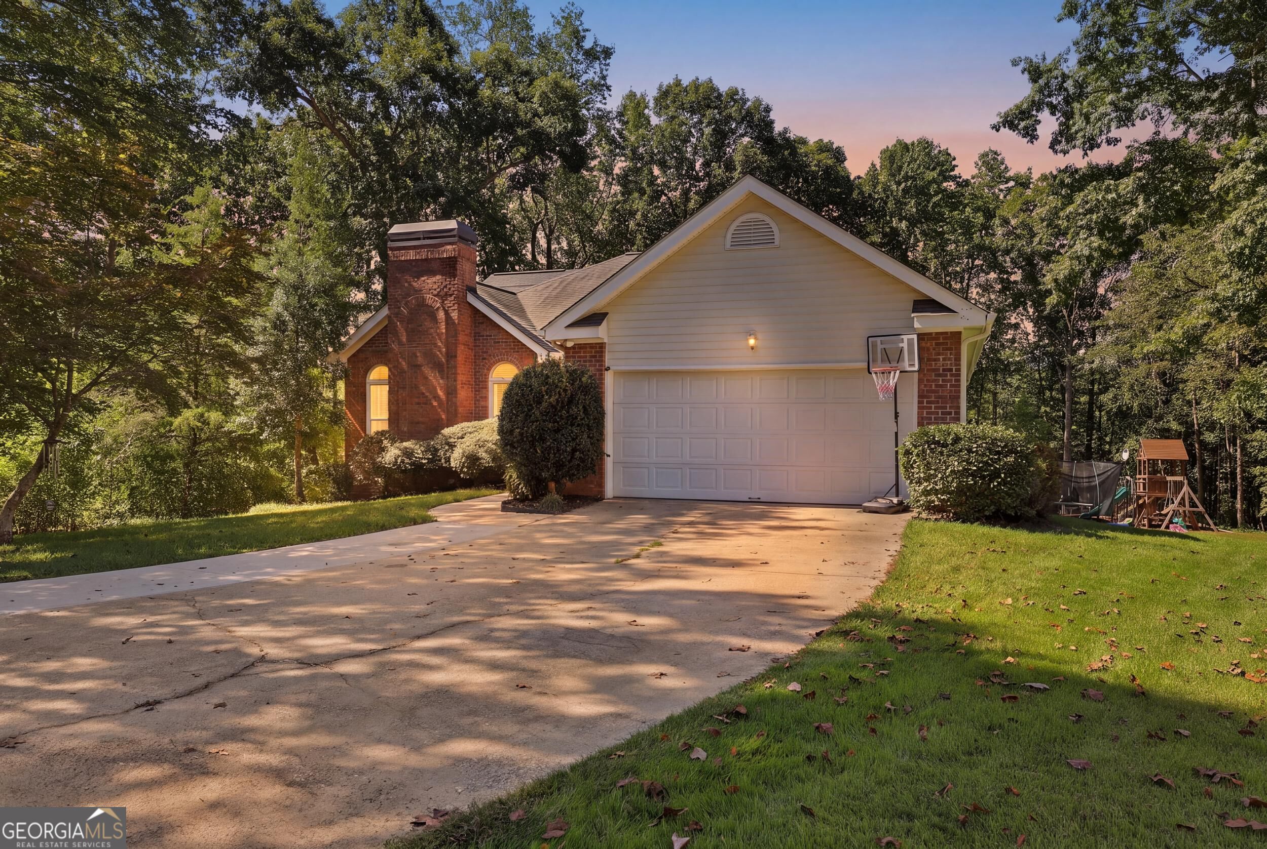 55 Shenandoah Drive Property Photo 2