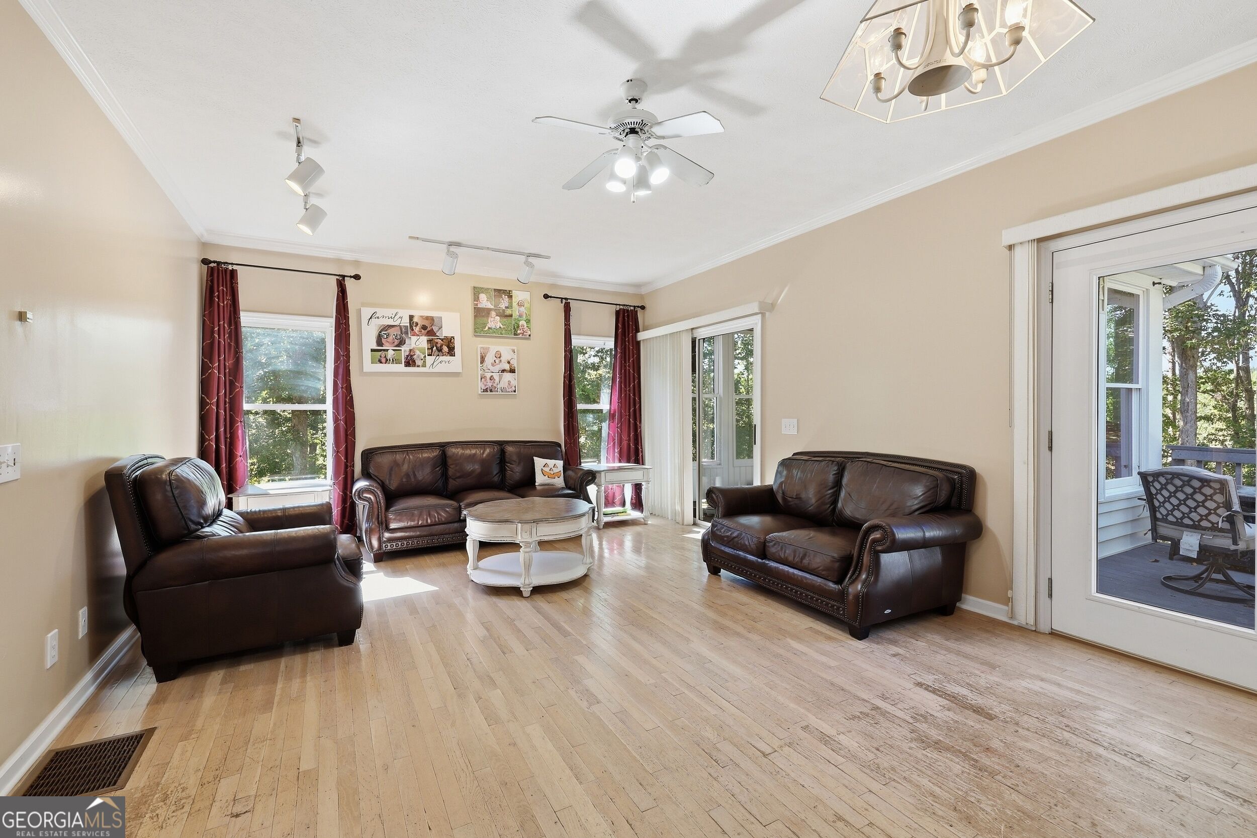 55 Shenandoah Drive Property Photo 18