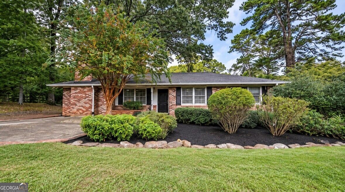 8421 Macon Highway Property Photo 1