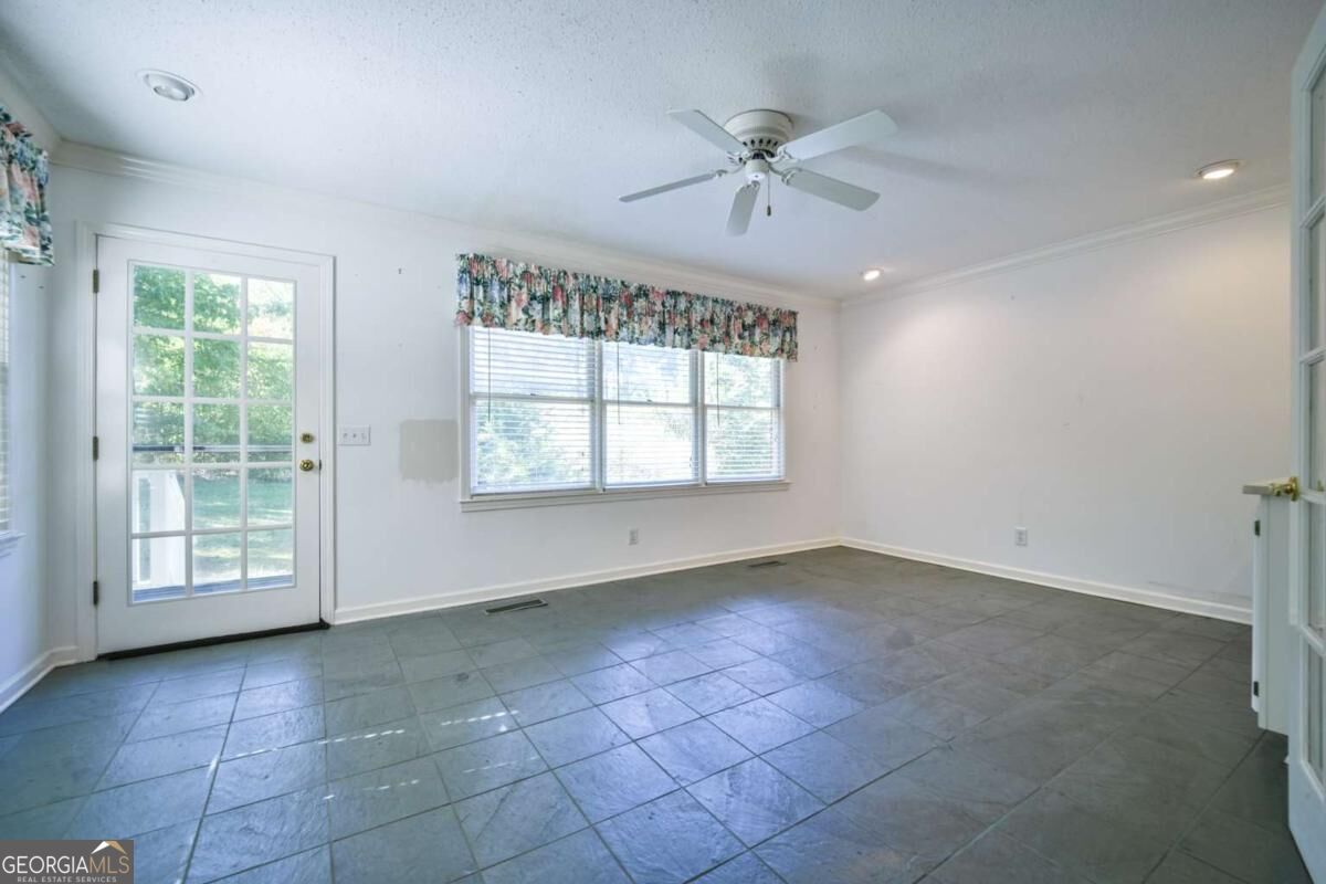 8421 Macon Highway Property Photo 15