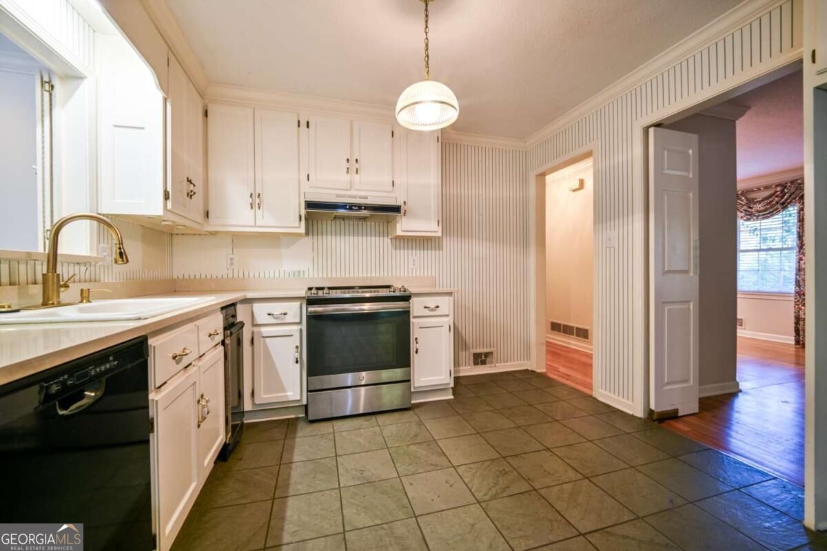 8421 Macon Highway Property Photo 23