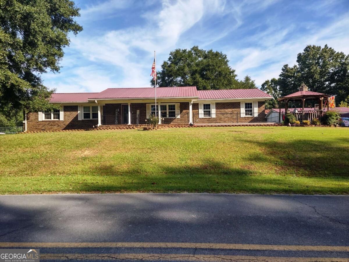 245 Red Oak Road Property Photo 1