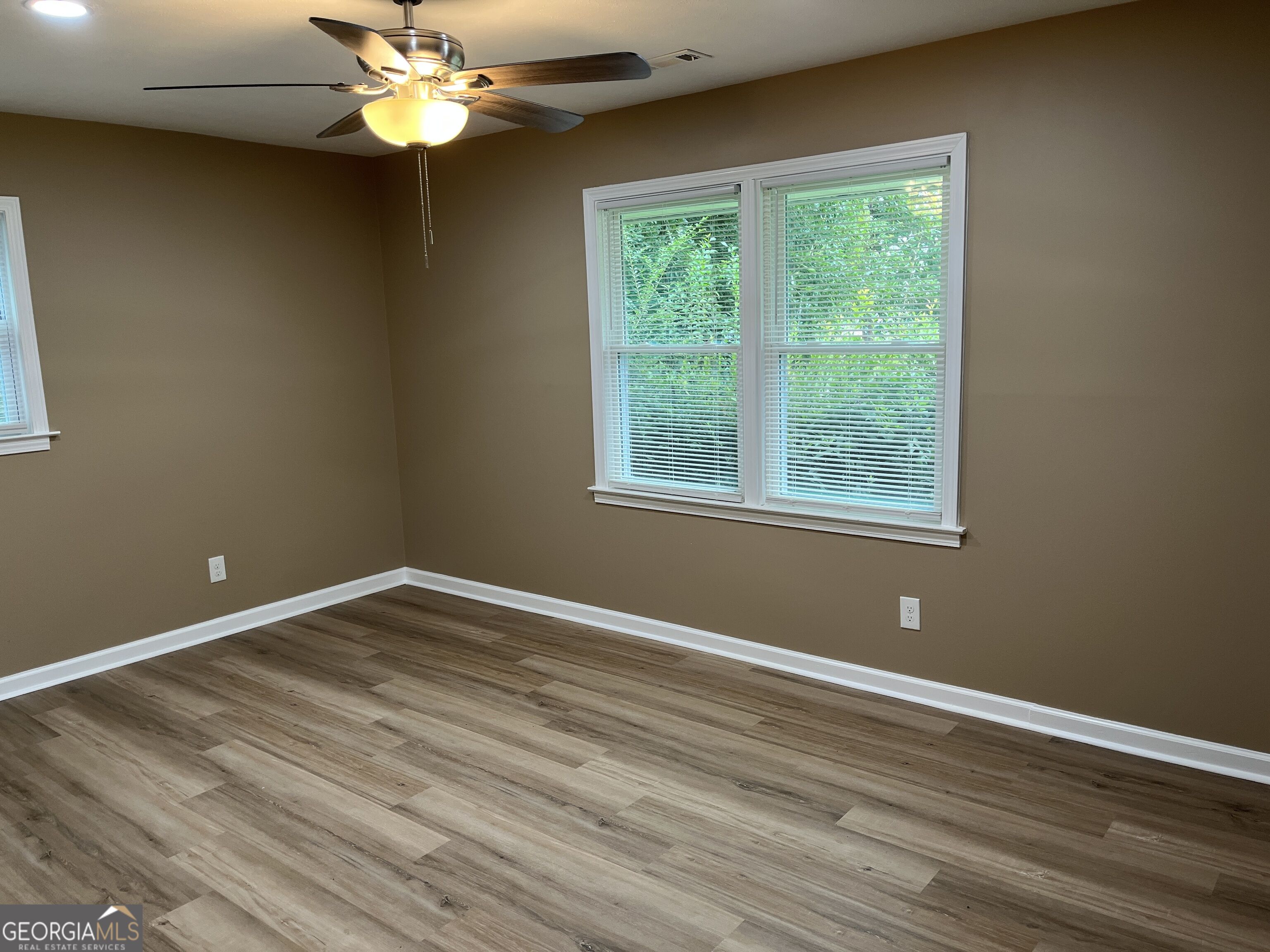 5142 Delray Drive Property Photo 12