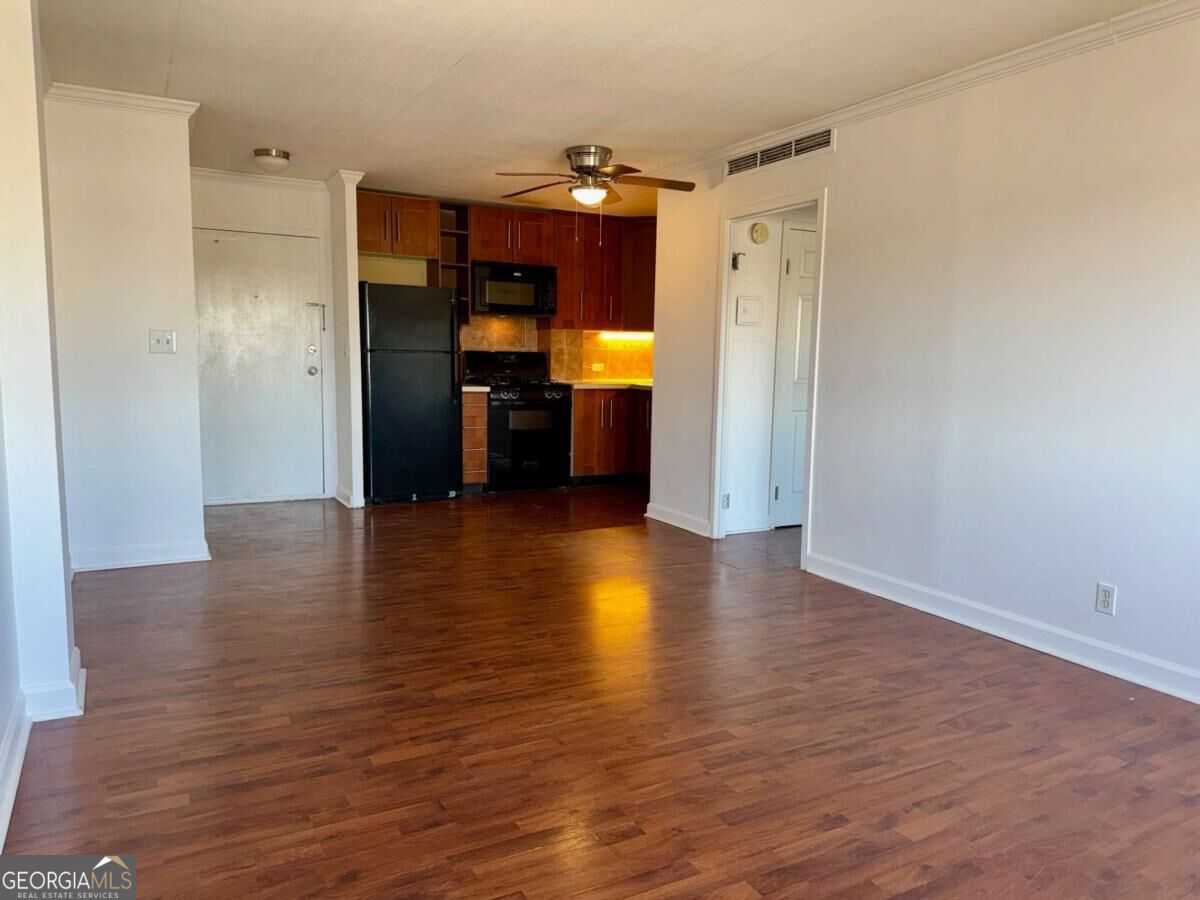 2285 Peachtree Road Ne # 1101 Property Photo 5