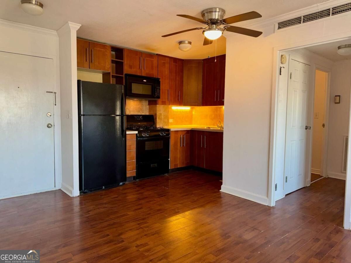 2285 Peachtree Road Ne # 1101 Property Photo 6