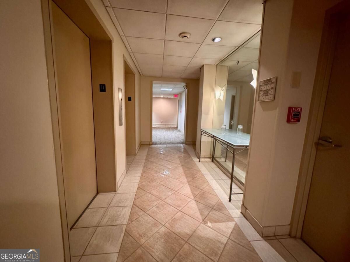 2285 Peachtree Road Ne # 1101 Property Photo 16