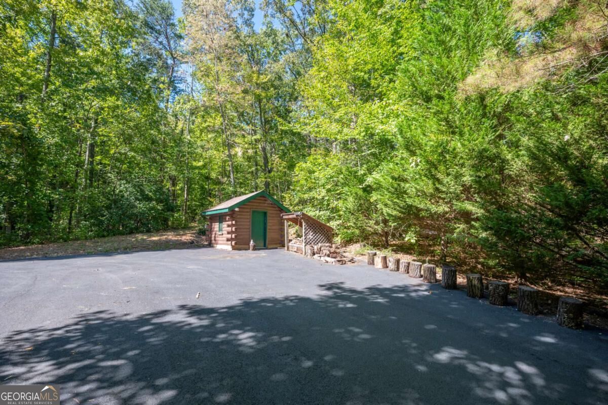 857 Talking Rock Falls Ne Property Photo 14
