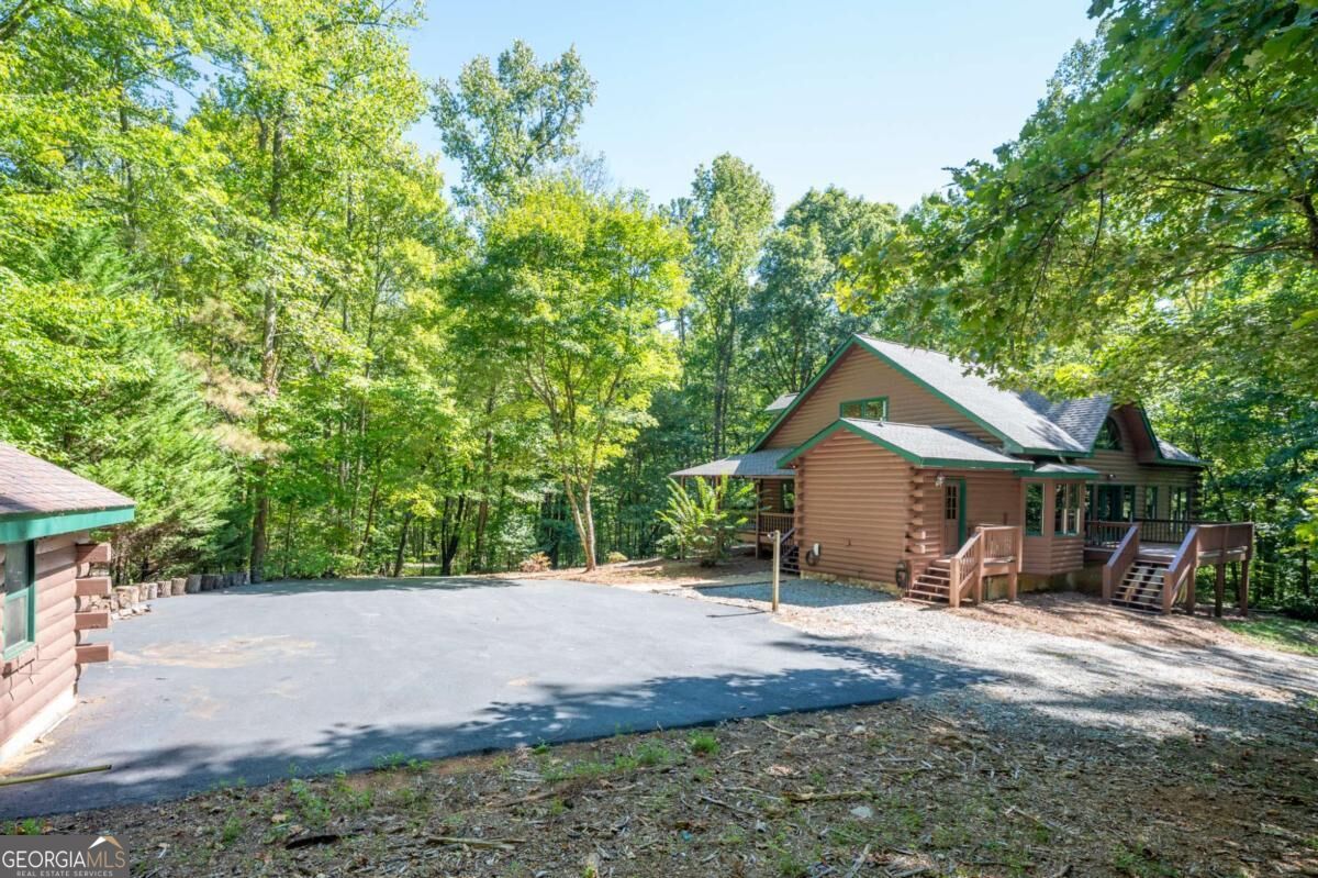 857 Talking Rock Falls Ne Property Photo 15