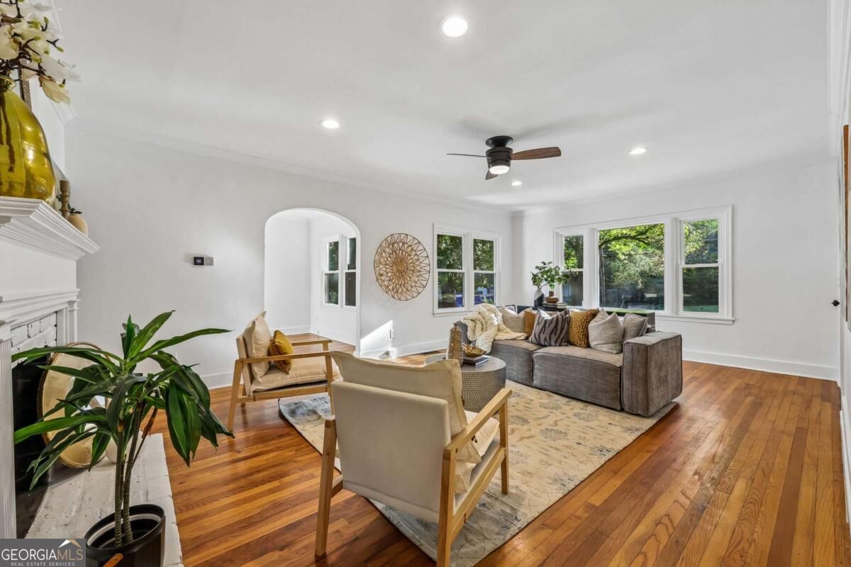 1173 Forrest Boulevard Property Photo 4