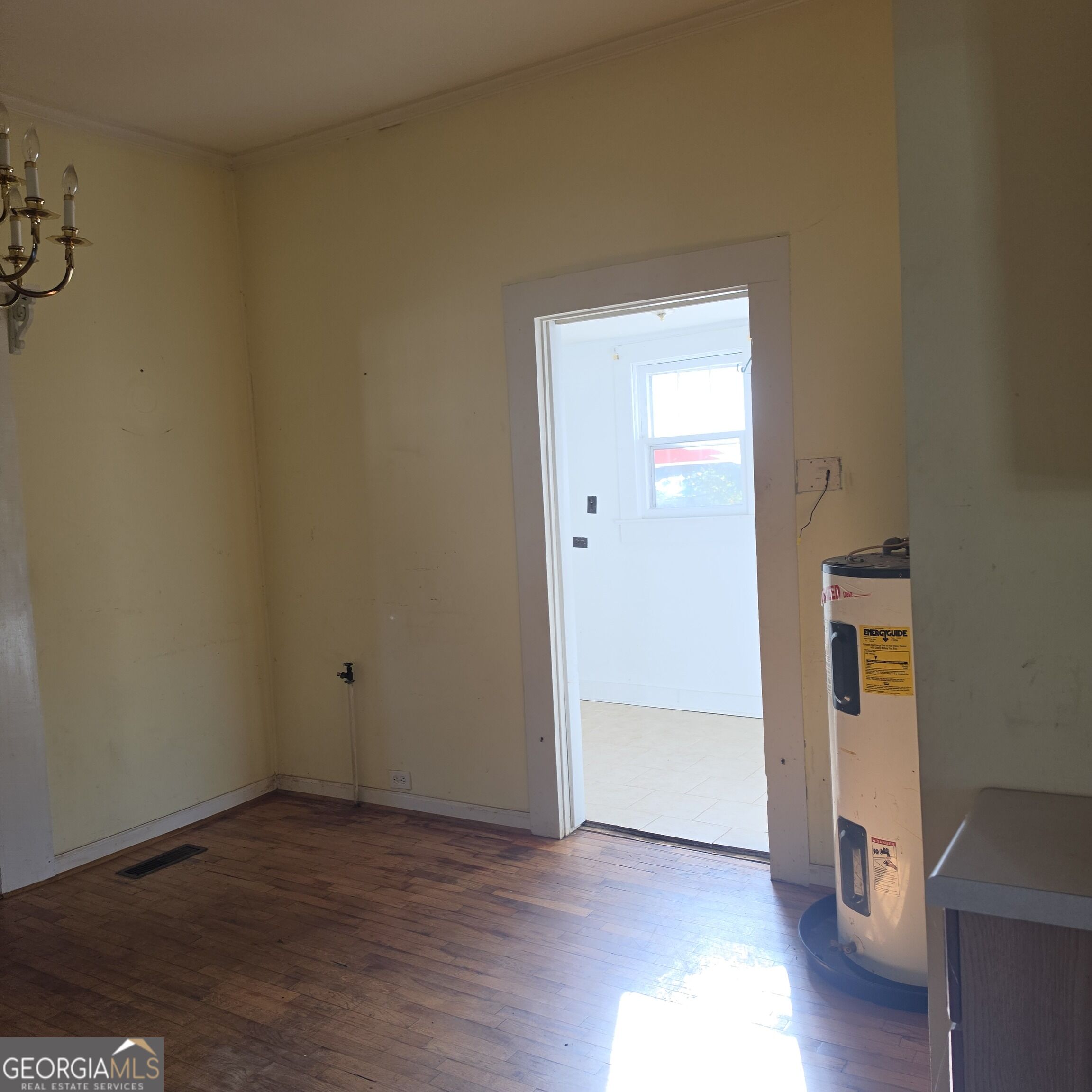 354 Franklin Street Property Photo 9