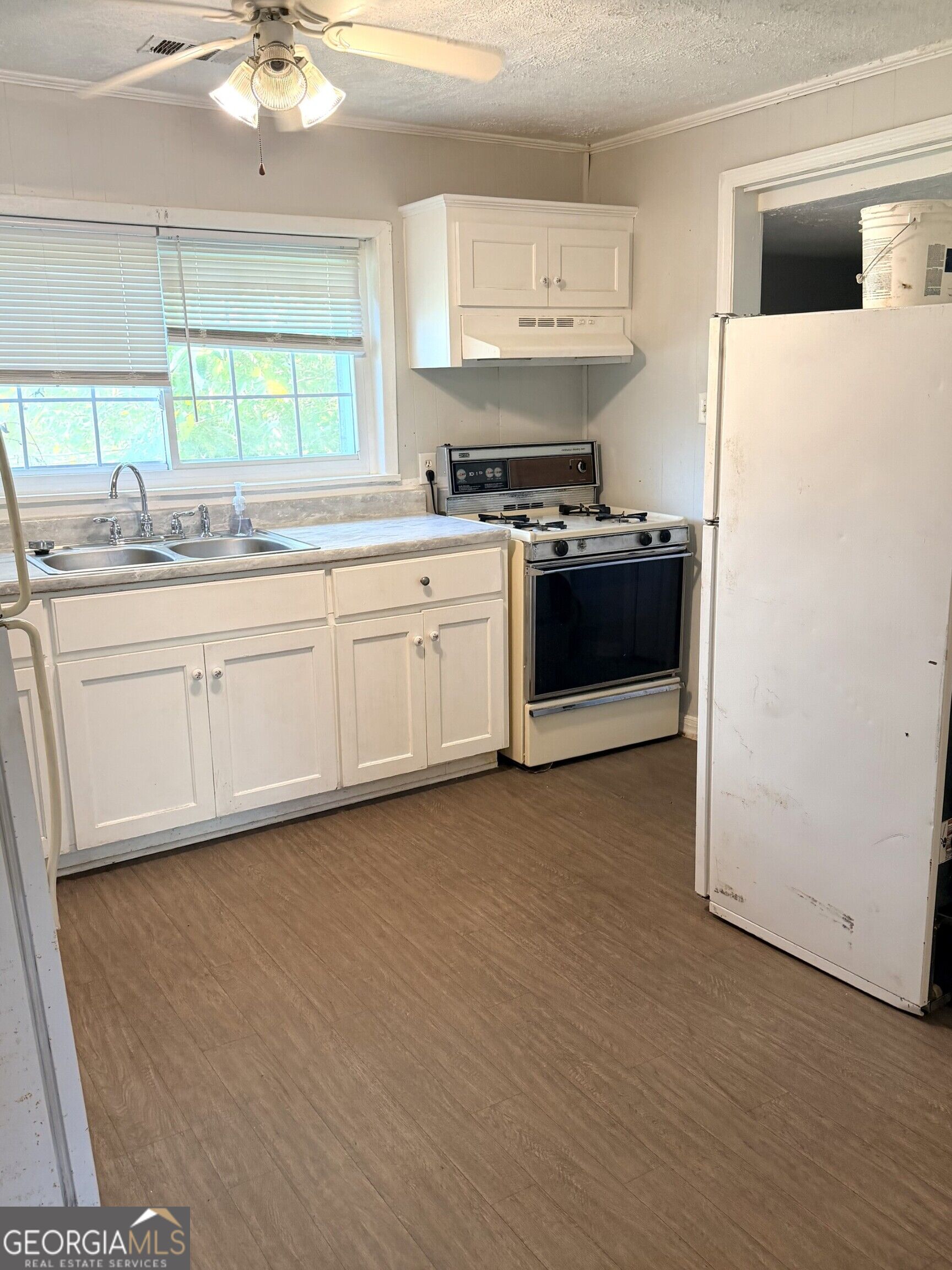 23 Walker Street Property Photo 5