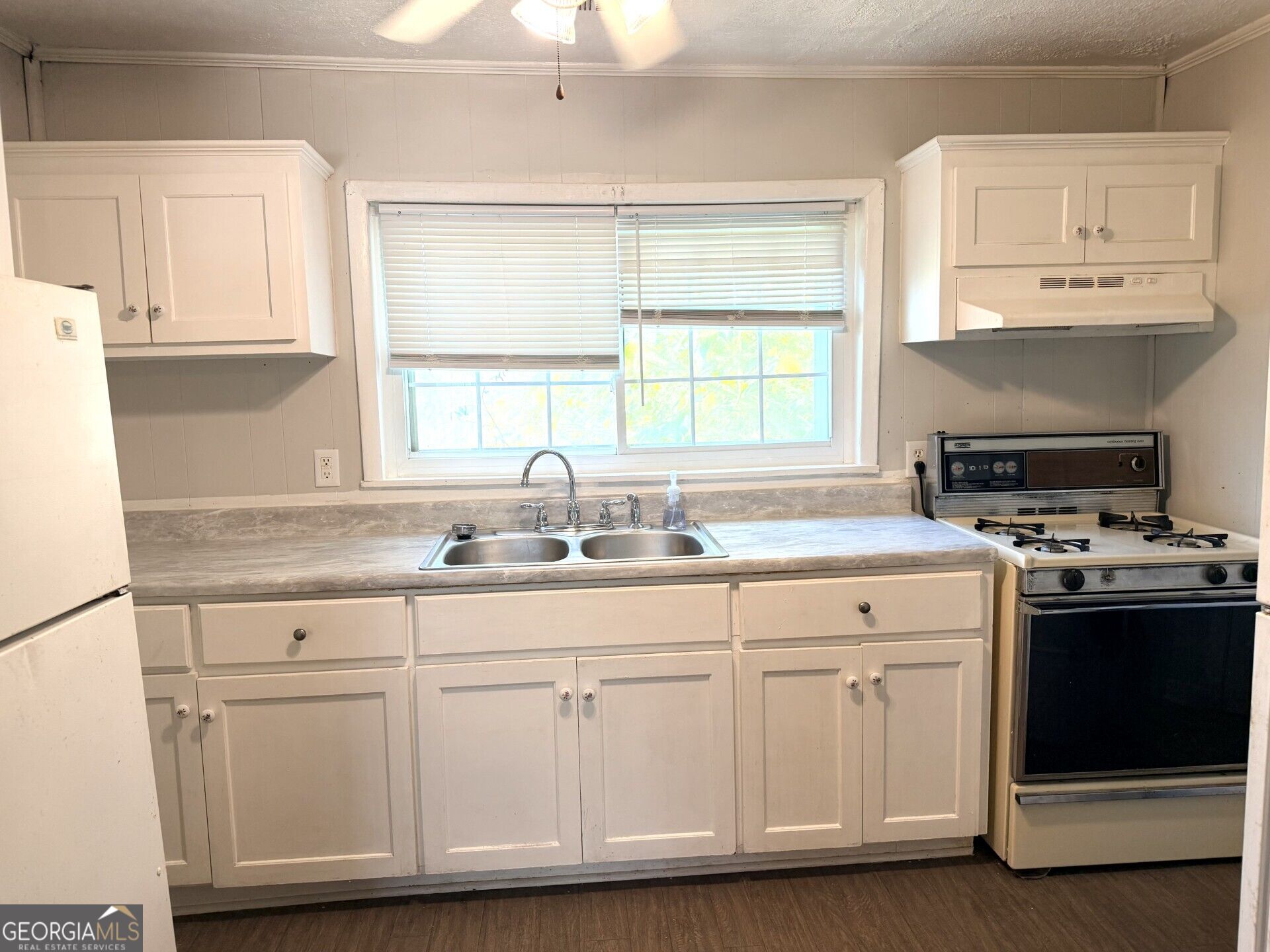 23 Walker Street Property Photo 6