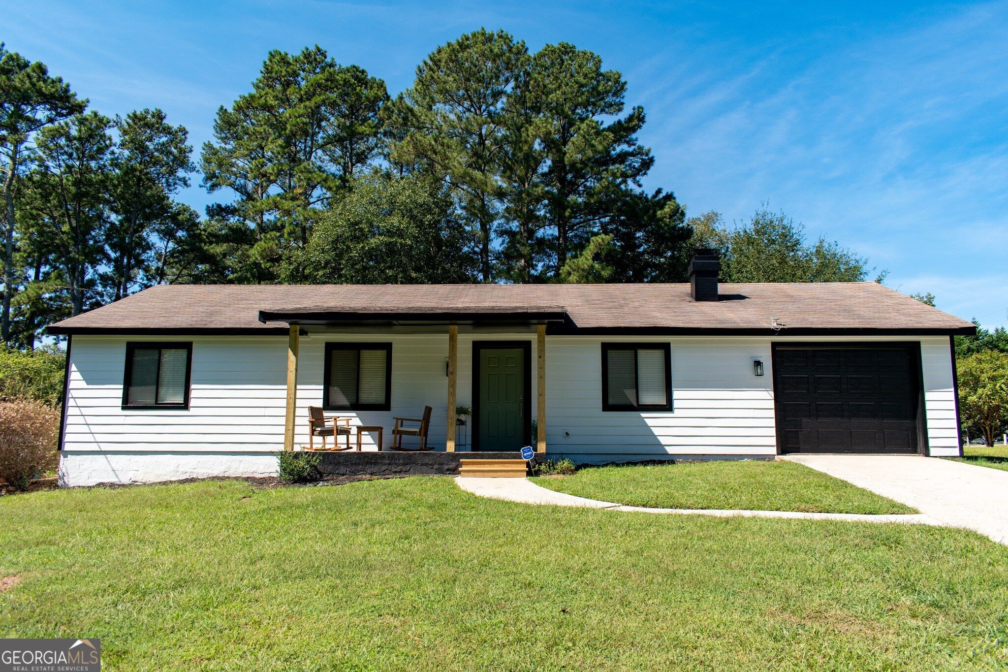 1077 Sawgrass Court Sw Property Photo 2