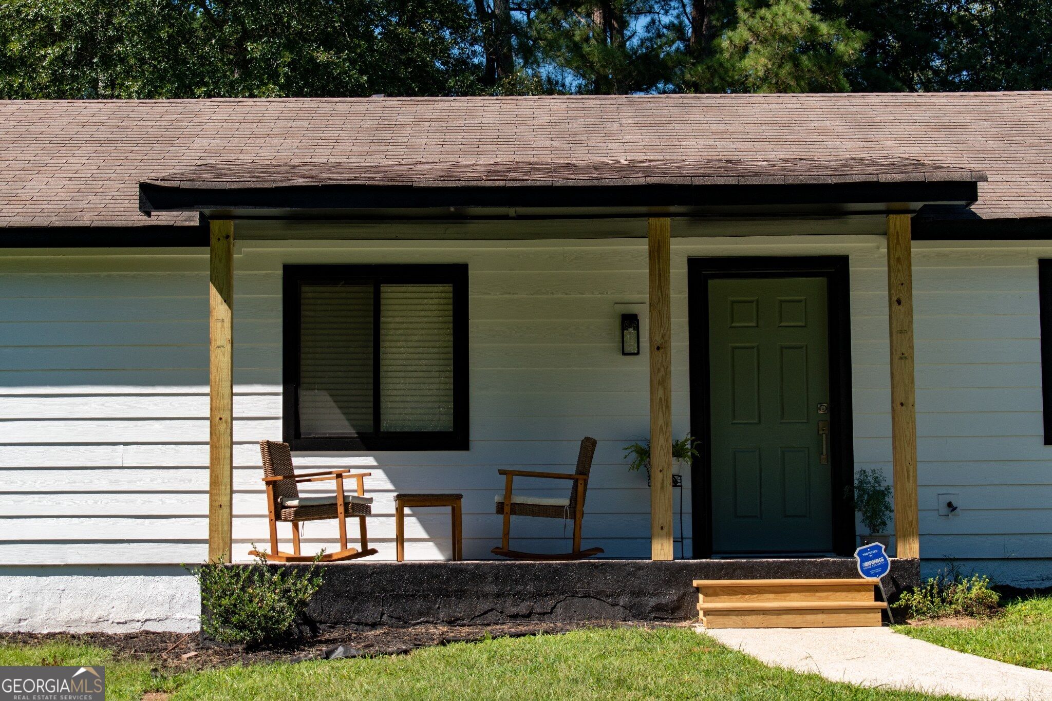 1077 Sawgrass Court Sw Property Photo 3