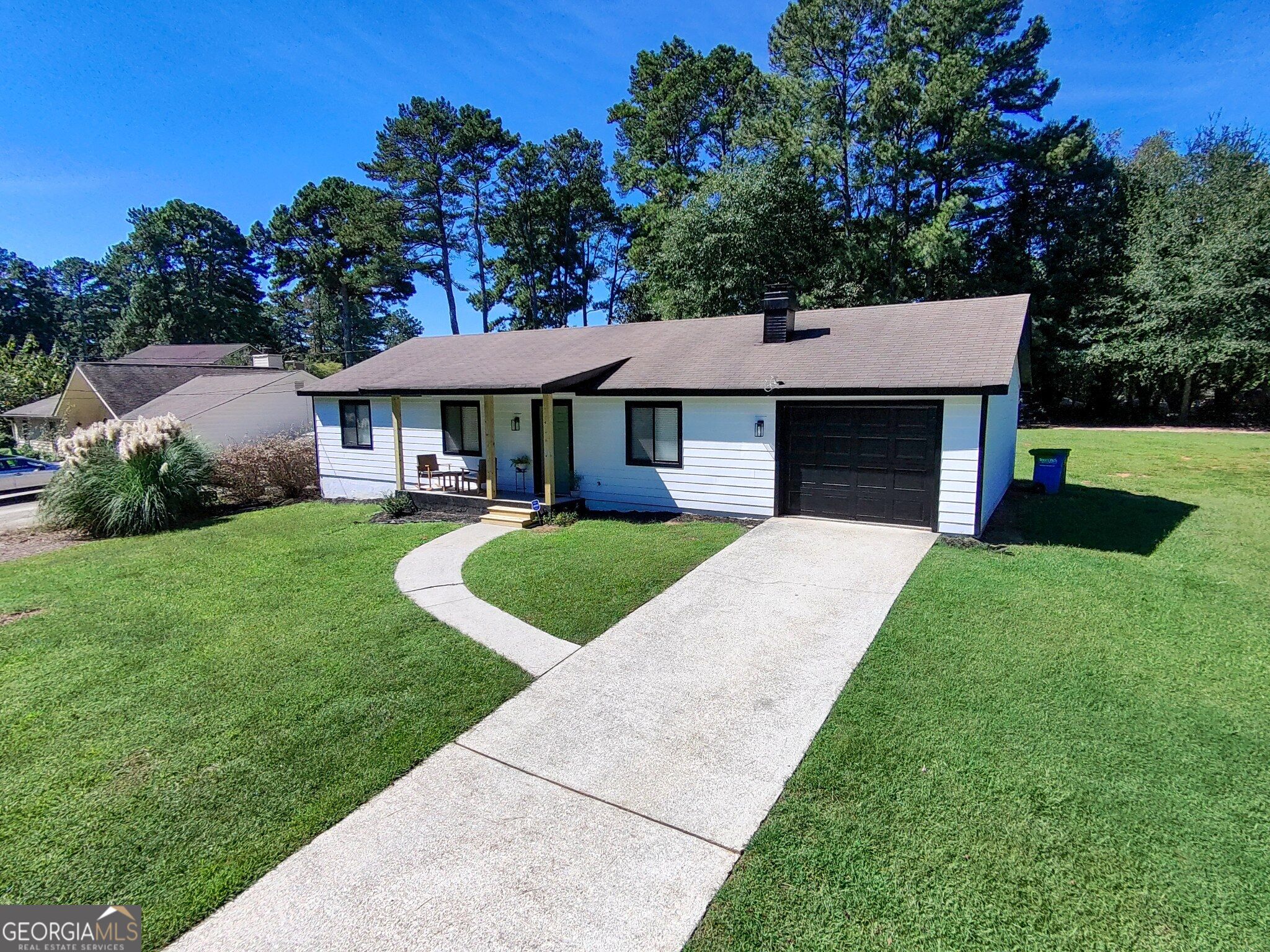 1077 Sawgrass Court Sw Property Photo 4