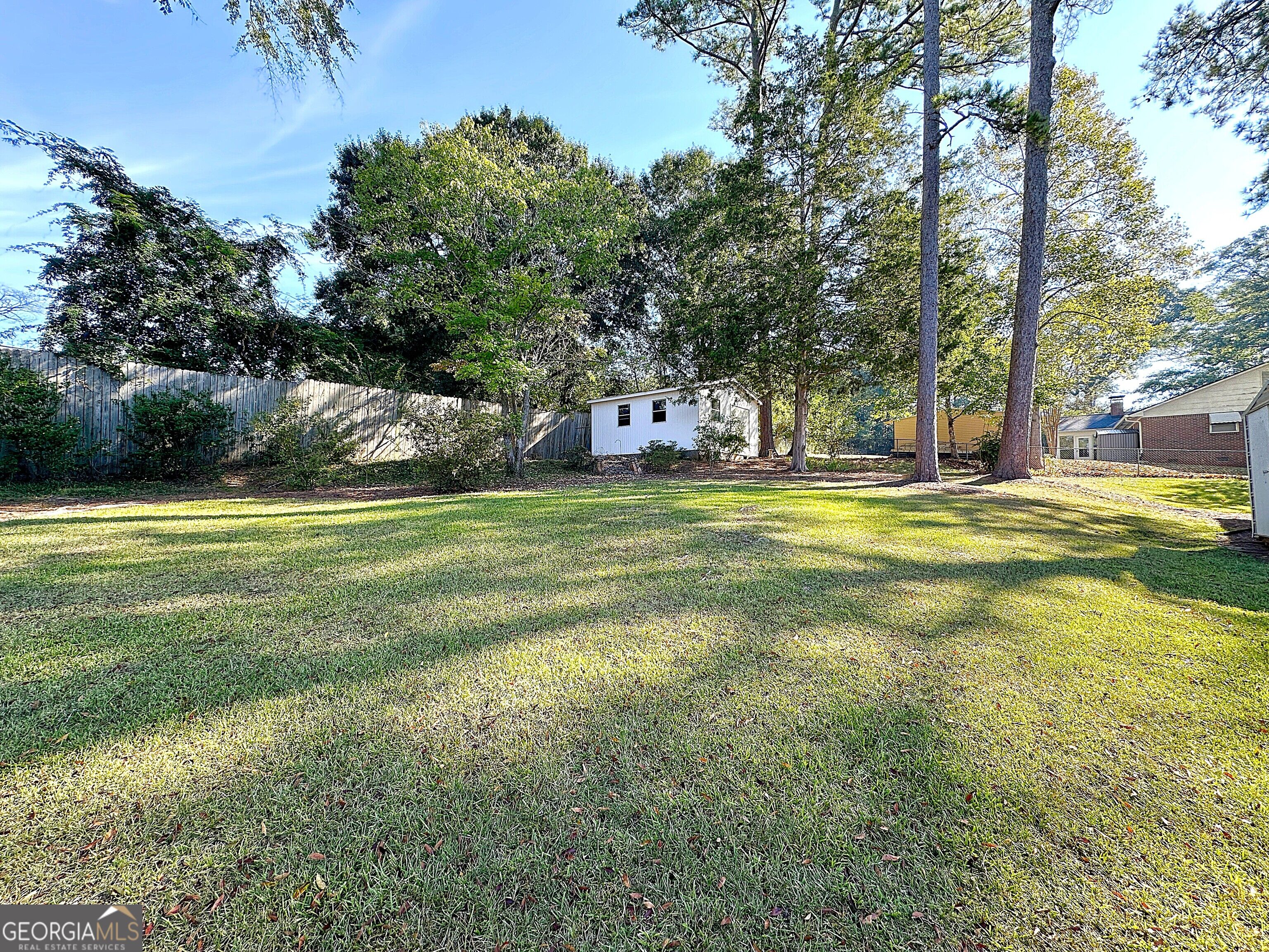 136 S Chilton Crescent Property Photo 23
