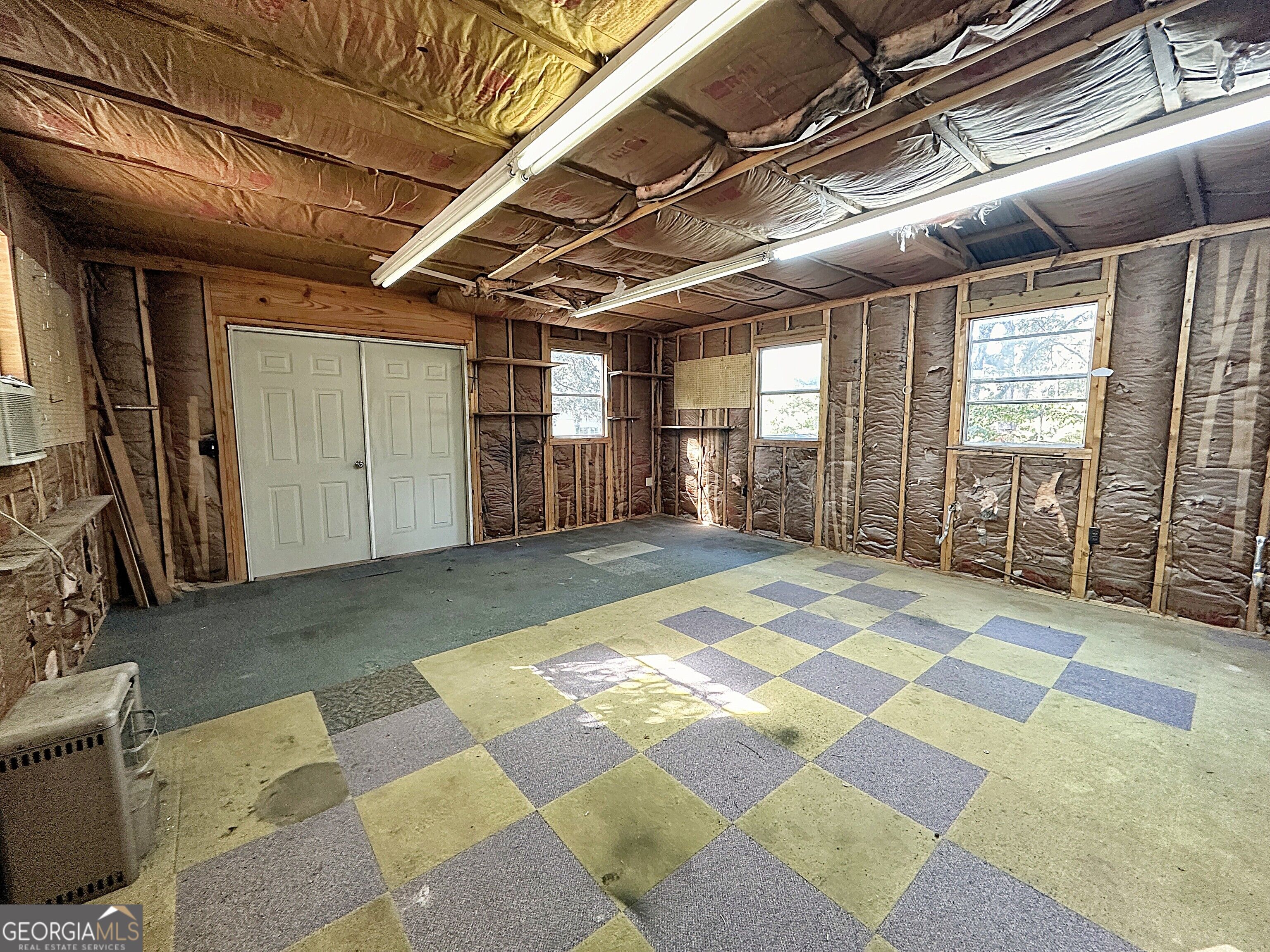 136 S Chilton Crescent Property Photo 27