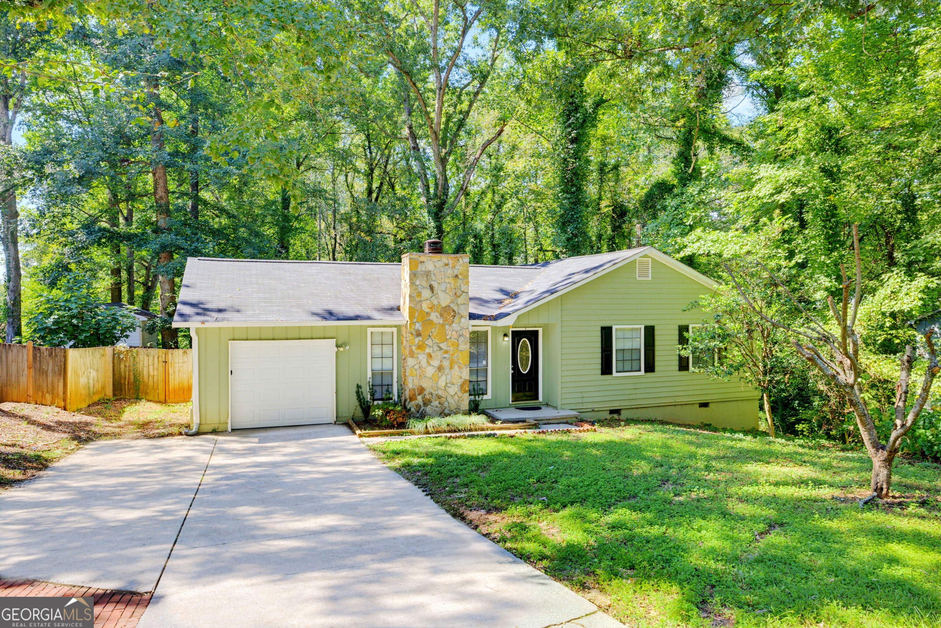 2503 Hewatt Road Property Photo 1