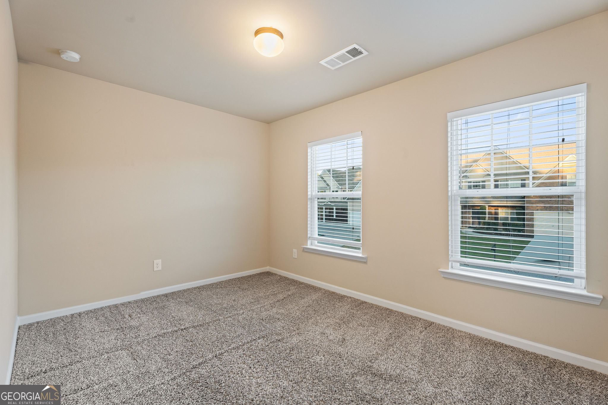 49 Windsor Way Property Photo 18