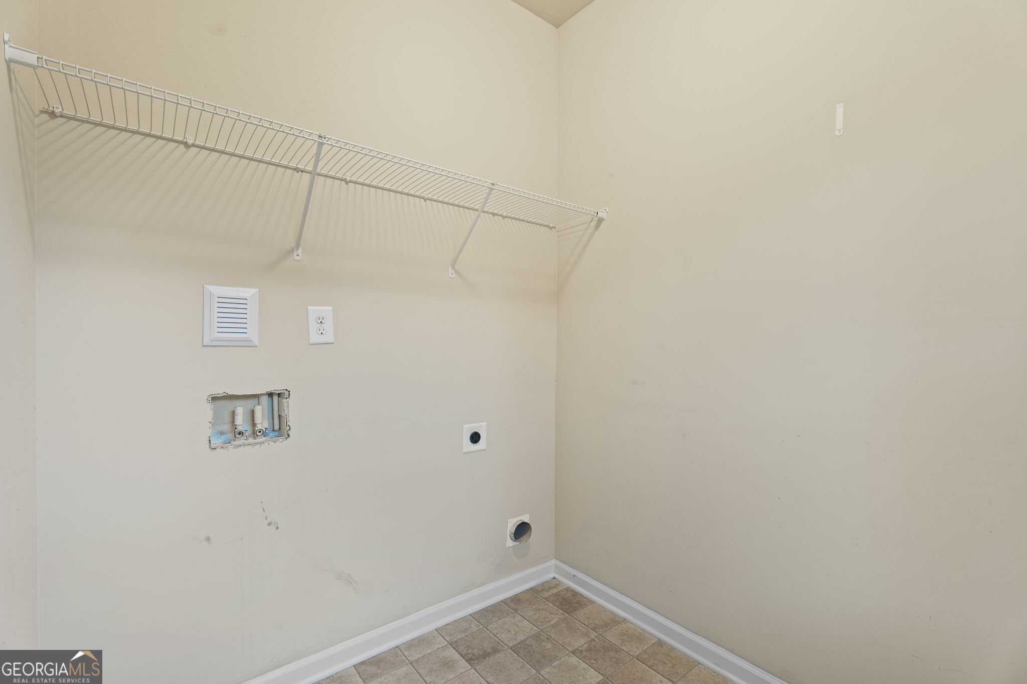 49 Windsor Way Property Photo 30