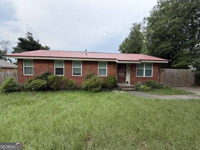 2238 Lee Street Property Photo 1