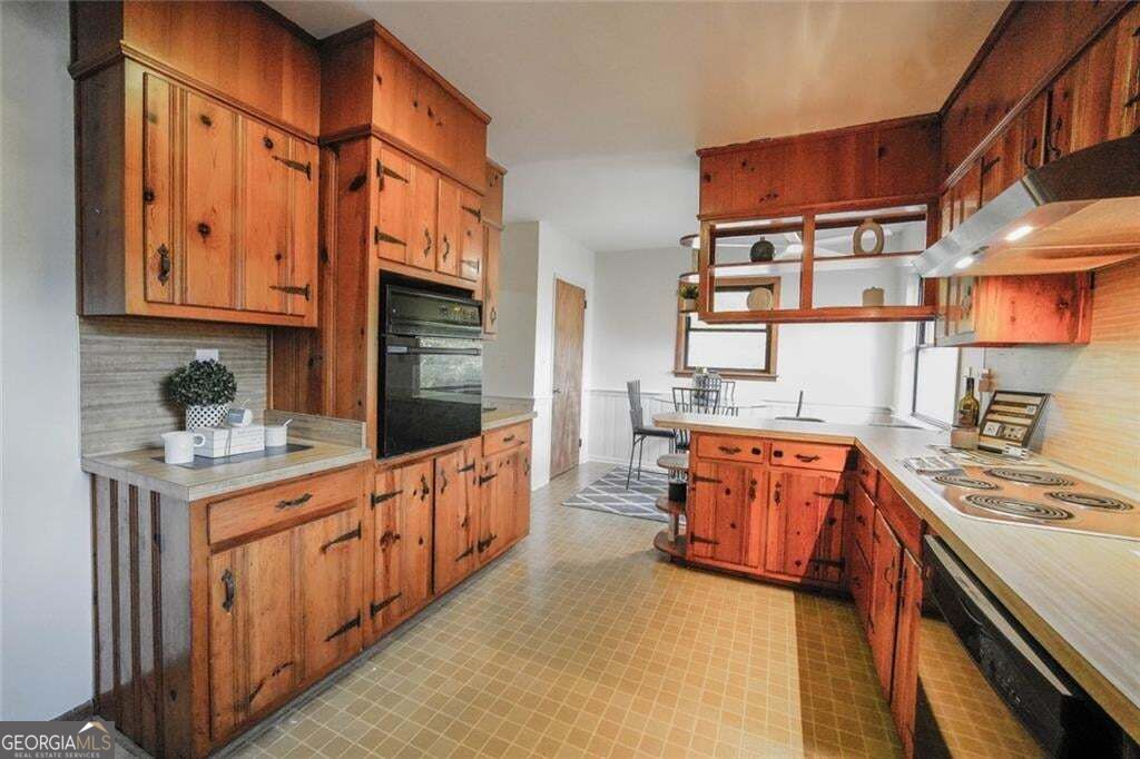 933 Rowland Street Property Photo 7