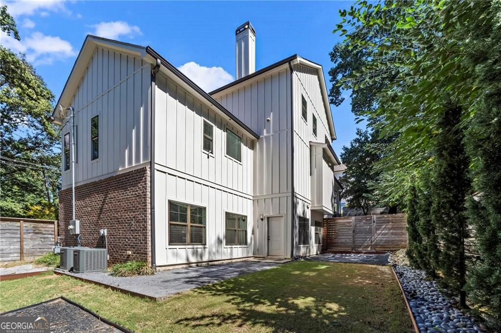 1870 Spring Avenue Nw Property Photo 52