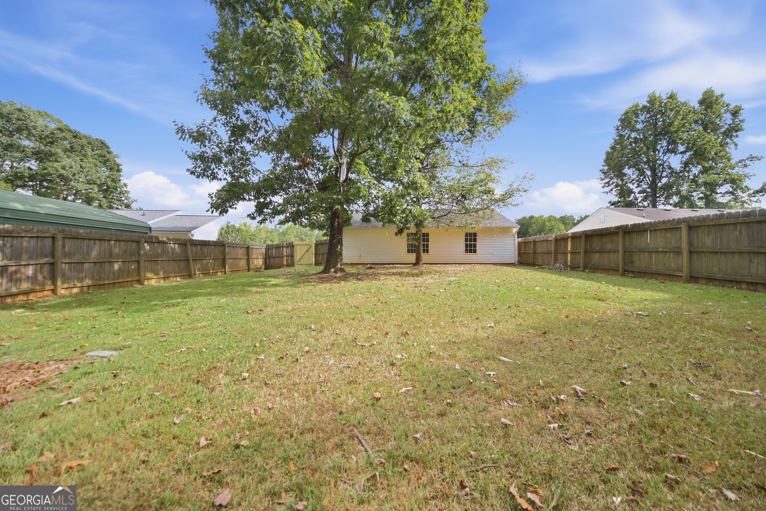 330 Dreamland Court Property Photo 5