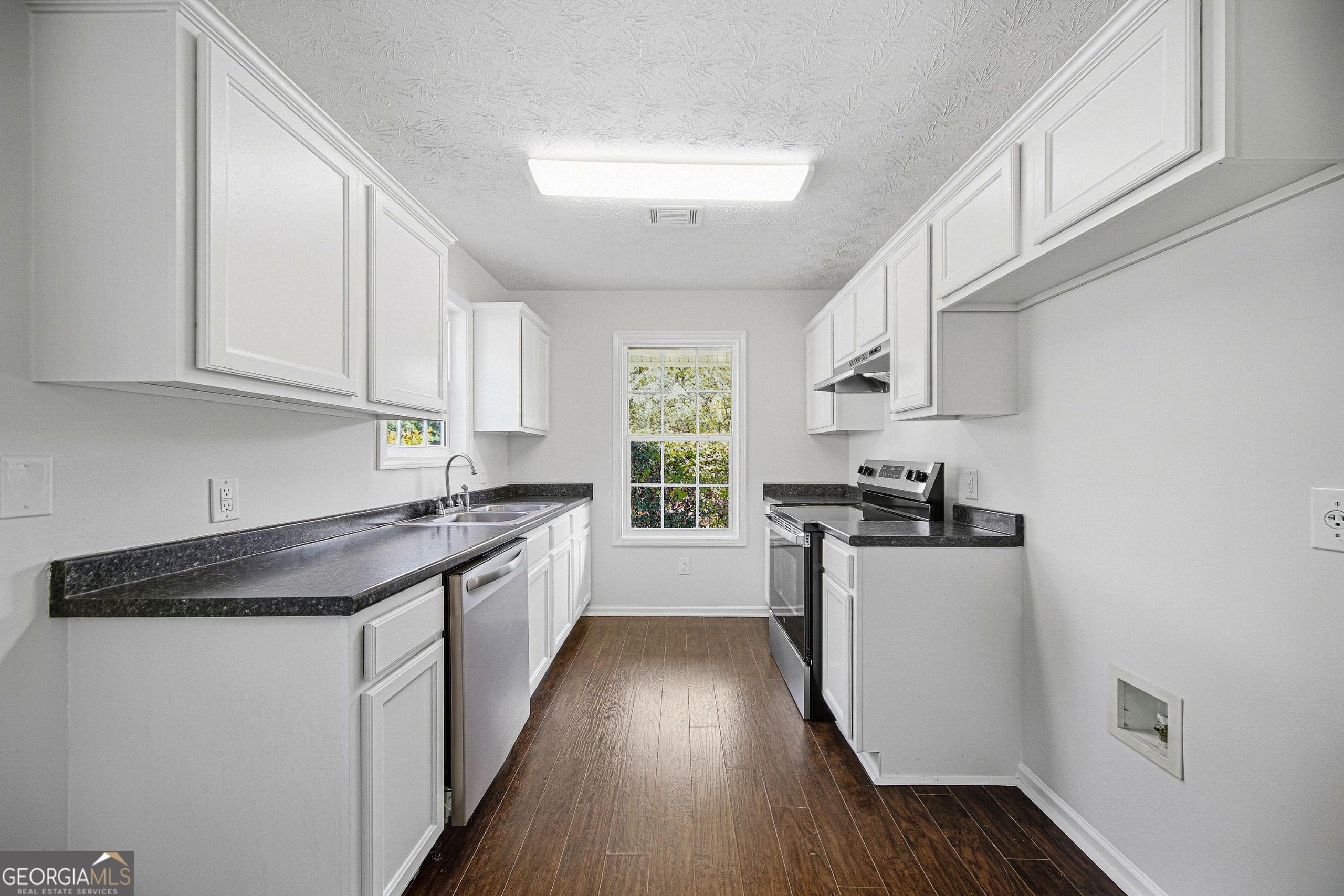 330 Dreamland Court Property Photo 8