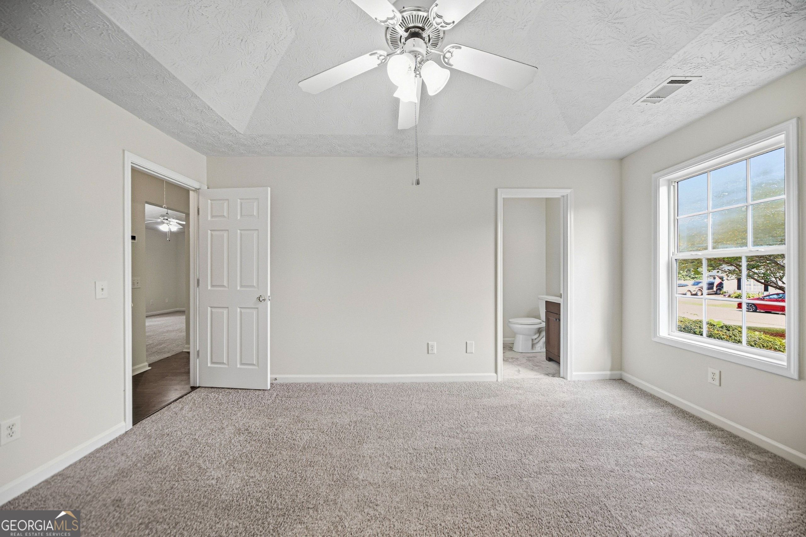 330 Dreamland Court Property Photo 10