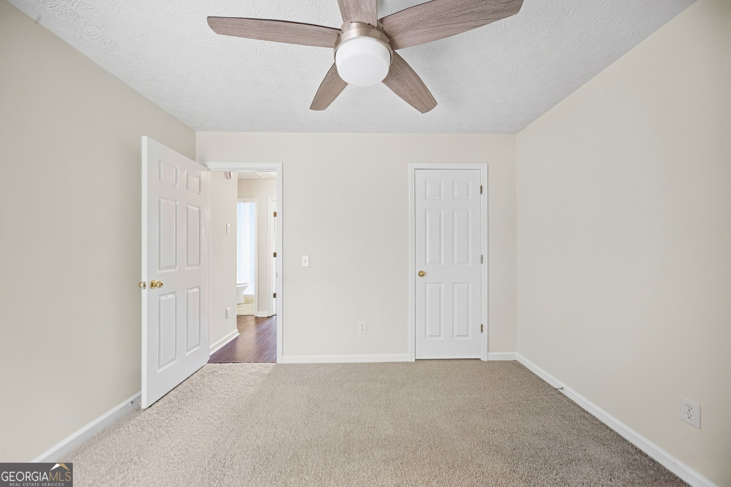 330 Dreamland Court Property Photo 19